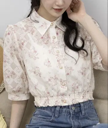 꽃무늬 크롭 블라우스 핑크