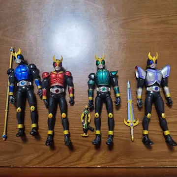 S.H.FIGUARTS 가면라이더 쿠우카 4체 세트