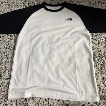 THENORTHFACE 래글런 롱 T