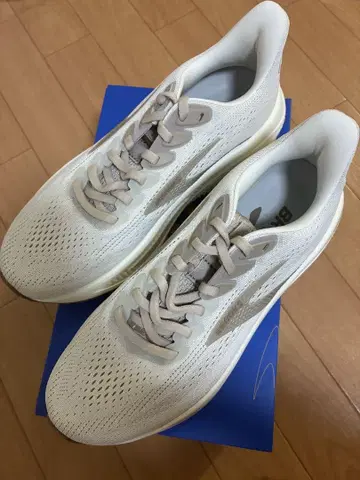 BROOKS Ghost 17 고스트 17 화이트/브라운 24.5cm