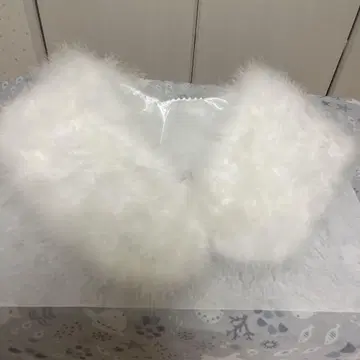 화이트 퍼 기모노 숄