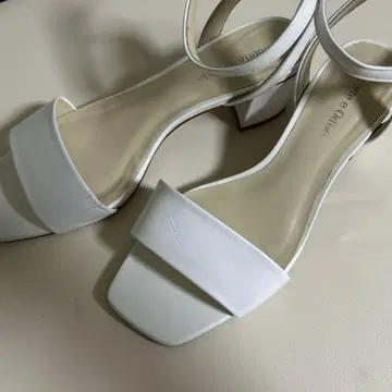 Odette e odile Tokyo 샌들