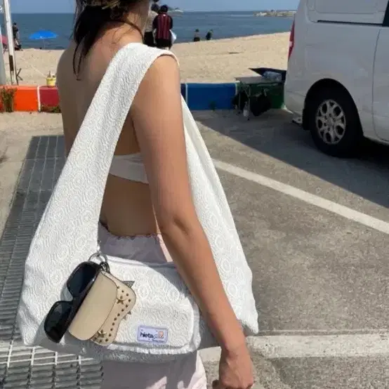 Hieta Lace Tina Bag / White on Bunjang Global Site.