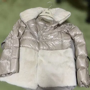 Herno 후드 부착 베이지 다운 자켓