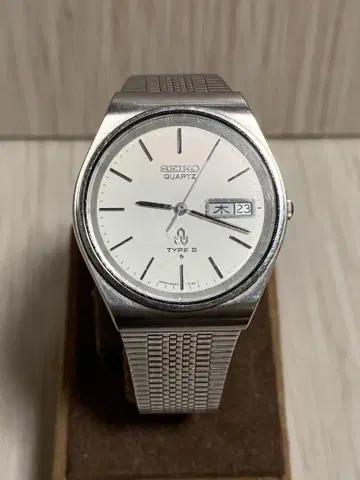 세이코 쿼츠 타입 II 8223-7010 빈티지 손목시계