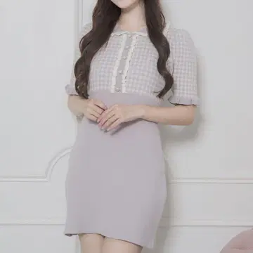 pium 프릴 칼라 깅엄 니트 원피스