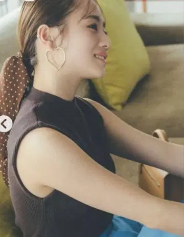 스나이델] Sus 백 오픈 슬리브리스 풀오버 SWNT222018