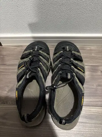 KEEN 샌들 28cm