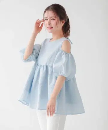 Fitmore 오픈 숄더 자카드 탑 스카이블루