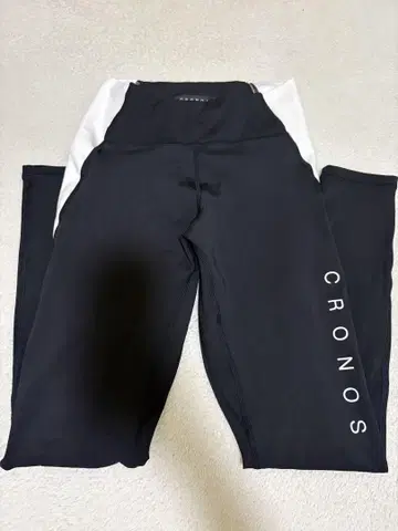 CRONOS 블랙 화이트 레깅스