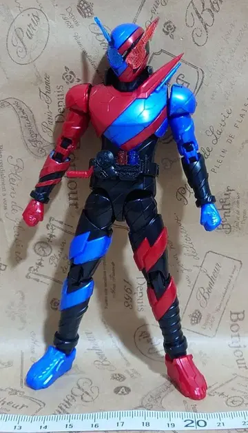 Figure-rise Standard 가면라이더 빌드 토끼 탱크