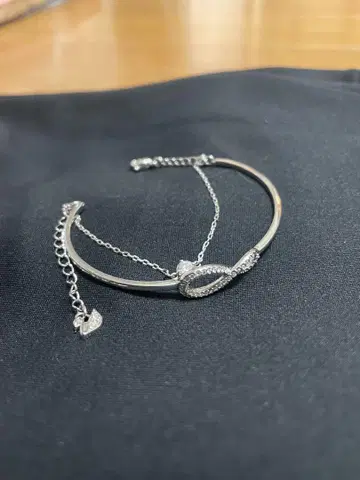 SWAROVSKI 팔찌