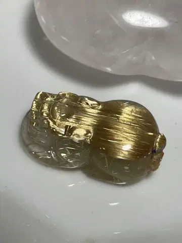 루틸 비휴