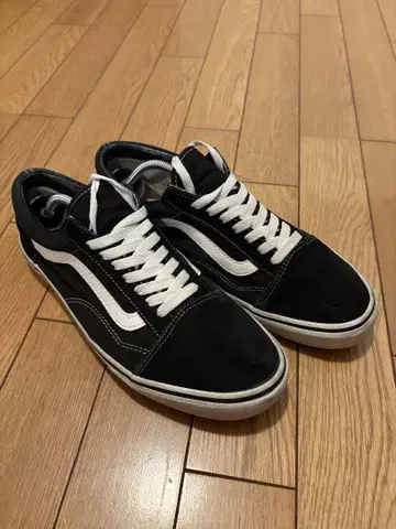 Vans 블랙 스웨이드 로우 컷 스니커즈