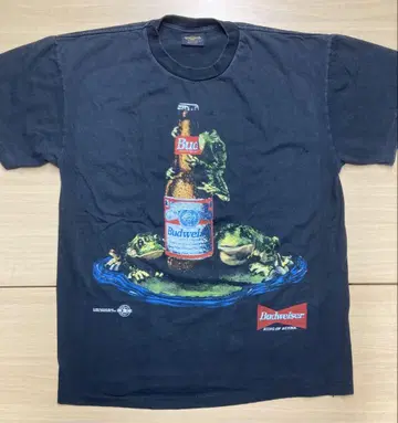Budweiser XL 항아리와 개구리 패턴 티셔츠