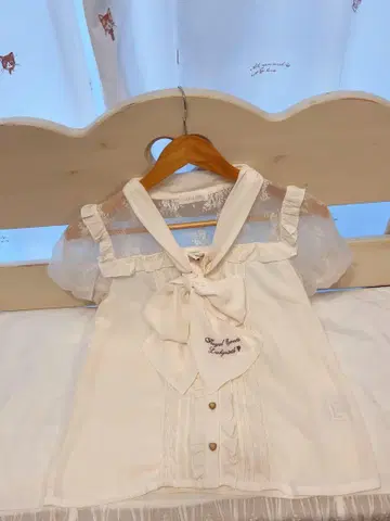 리즈리사 보타이 리본 블라우스