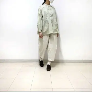 늑대와 올빼미, 올빼미와 하르지온의 유람가, 블라우스
