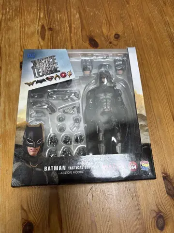 메디콤토이 MAFEX 배트맨 / TACTICAL SUIT 064
