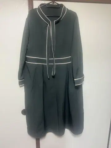 클레트 보타이 원피스 4L