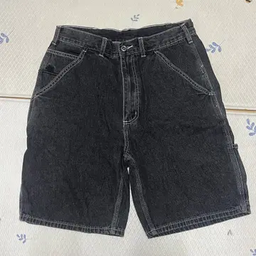 MONTLEY 데님 하프 팬츠