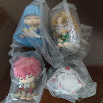 어깨 쿵 Fig. 마법 기사 레이아스 전 4종