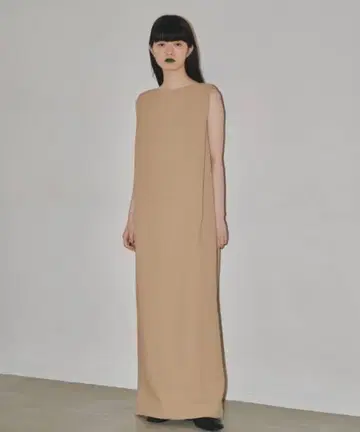 오늘의 드레이프 백 드레스