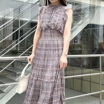 snidel sustainable 프릴 원피스 MOC