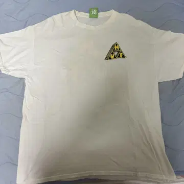 HUF 화이트 티셔츠 L 사이즈
