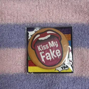 Kiss My Fake 핀 배지 미사용 오렌지