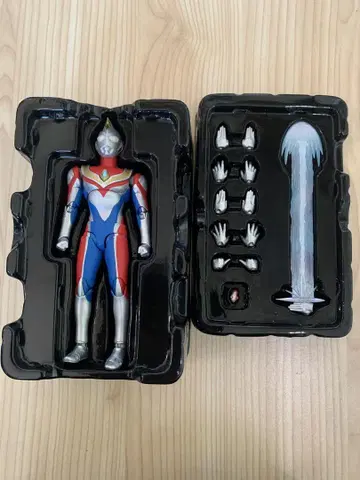 S.H.Figuarts (진골 조각 제법) 울트라맨 다이나 플래시 타입