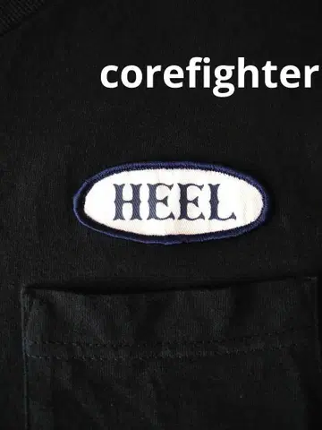 corefighter HEEL 자수 로고 포켓 티셔츠 블랙