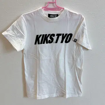 KIKSTYO 화이트 티셔츠
