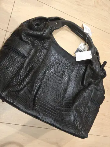 블랙 가죽 핸드백 크로커다일 램스킨
