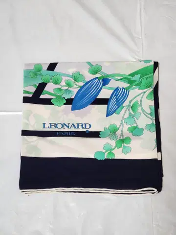 LEONARD 실크 스카프 네이비 화이트