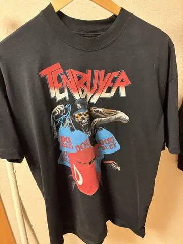 TENBUYER 그래픽 티셔츠 블랙