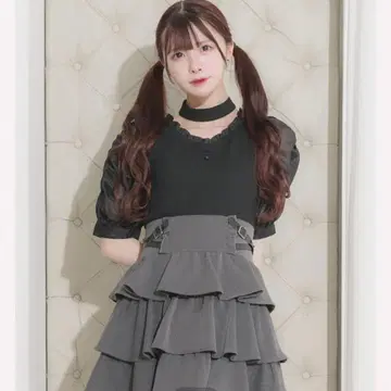pium 시어 슬리브 초커 컷 티셔츠 블랙