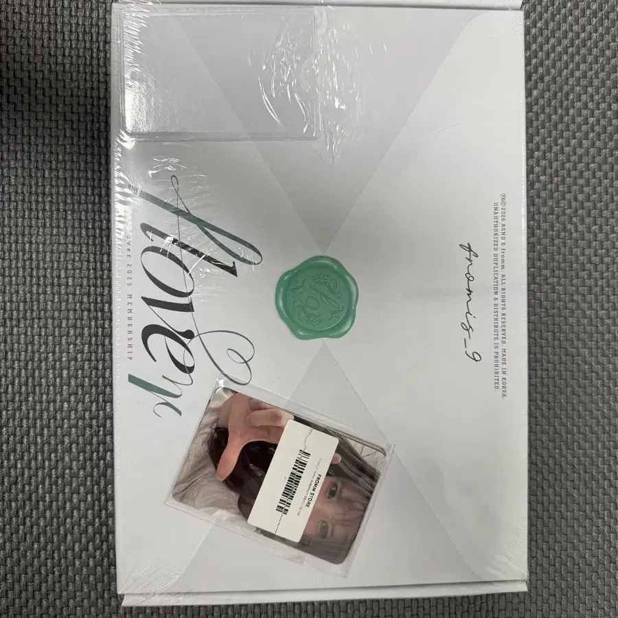 fromis_9 韓国ファンクラブ flover MENBERSHIP KIT fromis_9 韓国ファンクラブ flover MENBERSHIP KIT - メルカリ