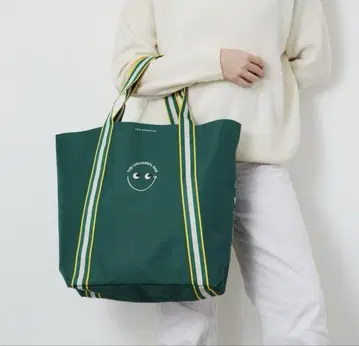 NATIONAL AZABU 안야 힌드마치 유니버셜 백 라지