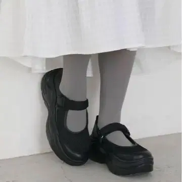 시어 볼륨 밑창 멜리 제인 스니커즈