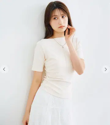 COCO DEAL 보트넥 개더 컷소 티셔츠 아이보리