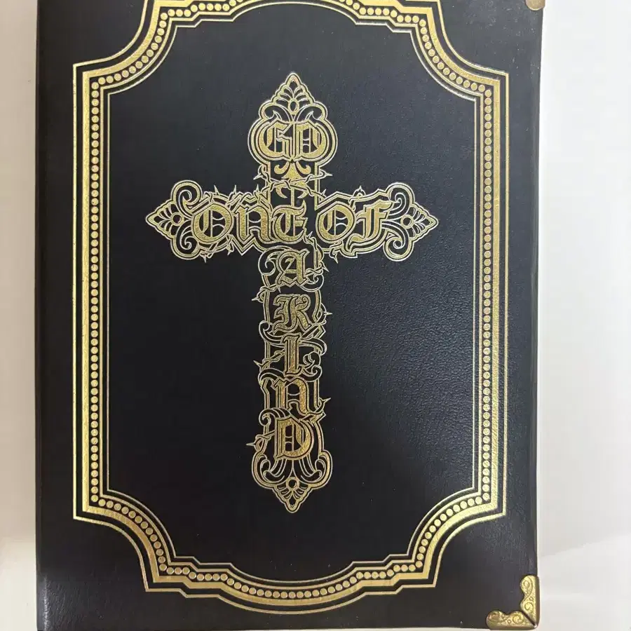 G-DRAGON | 지드래곤 G-Dragon One of a Kind album on Bunjang