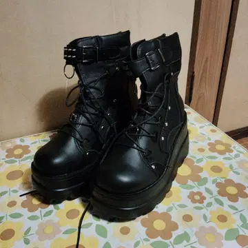 통굽 레이스업 엔지니어 부츠 블랙