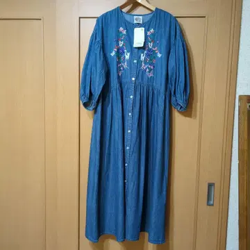 스칼라 미사용 새상품 롱 원피스