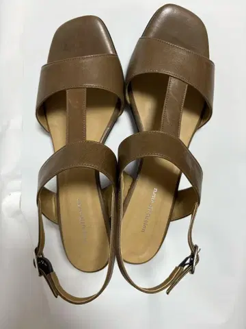 neue diffusion 브라운 가죽 스트랩 샌들 25.5cm
