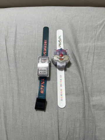 캐릭터가 들어간 응원봉 2개 세트