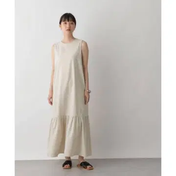 LOWRYSFARM 로리즈팜 티어드 맥시 길이 슬리브리스 원피스