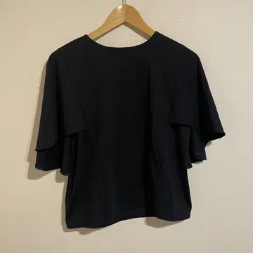 UNTITLED 반팔 블라우스 네이비