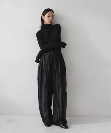 hellam 프린지 스트라이프 턱 팬츠