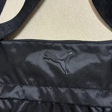 미사용 새상품 PUMA 블랙 숄더백