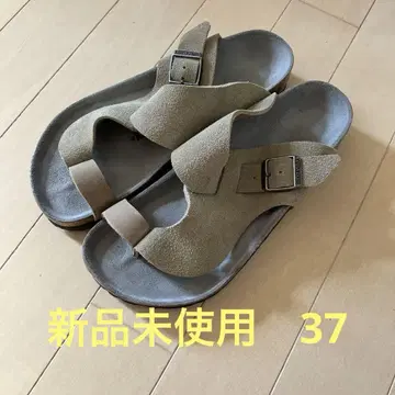 BIRKENSTOCK 베이지 플립플랍 37 사이즈